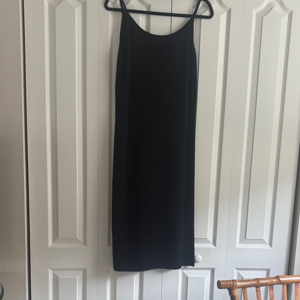 Magaschoni Elegant Black Midi Dress - Picture 2 of 5
